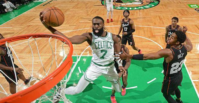 开云中国-凯尔特人新秀表现惊艳,全场观众掌声不断,数据品牌详细.-开云中国